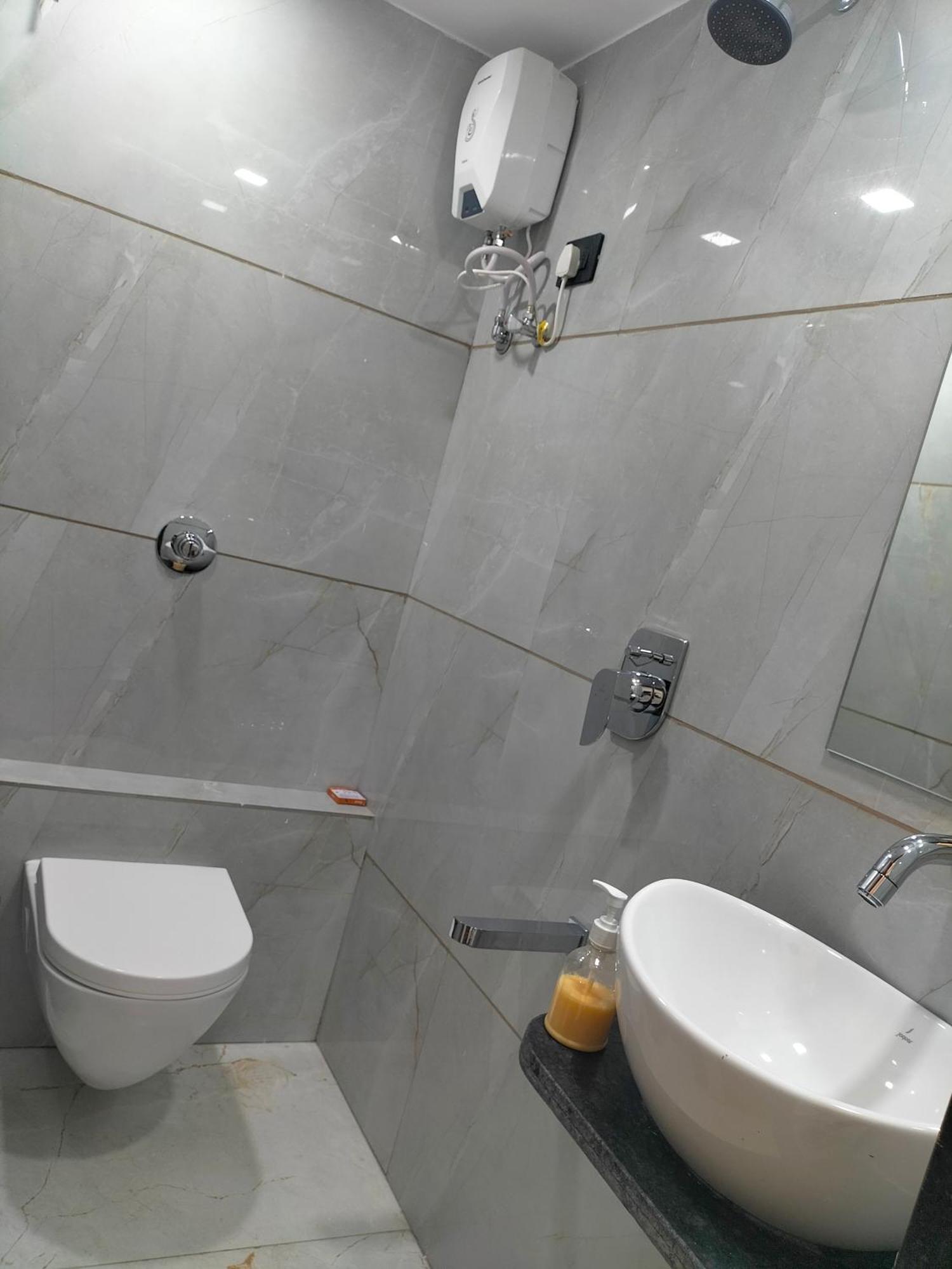 Hotel Paris Plaza Ahmedabad Eksteriør bilde