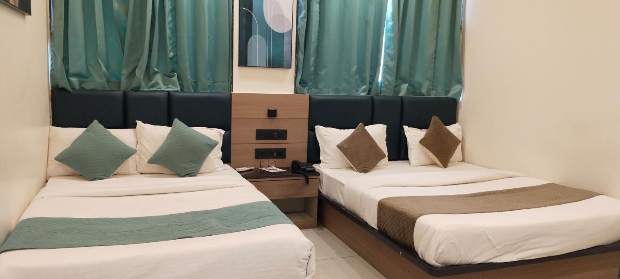 Hotel Paris Plaza Ahmedabad Eksteriør bilde